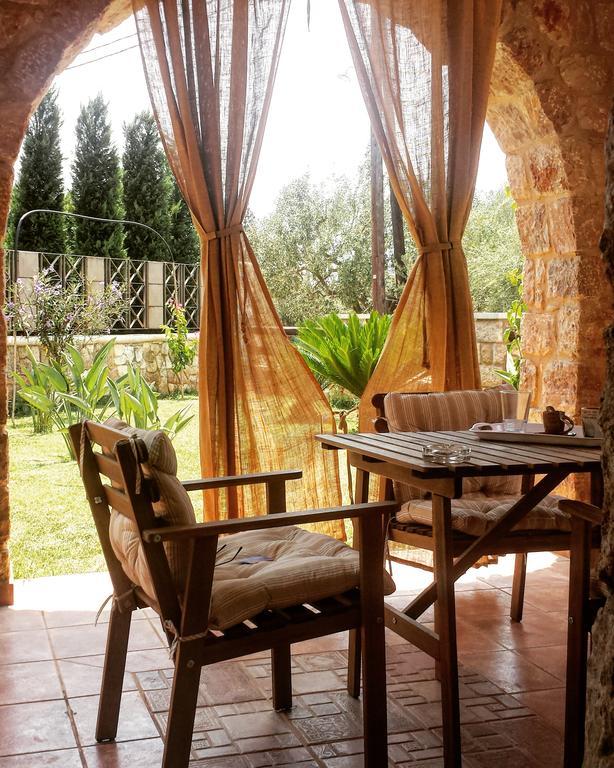 Niko'S Stone Guest House Plitra Exterior photo