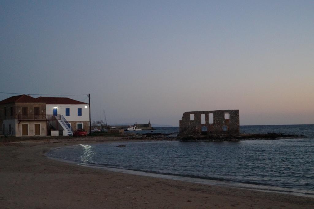 Niko'S Stone Guest House Plitra Exterior photo