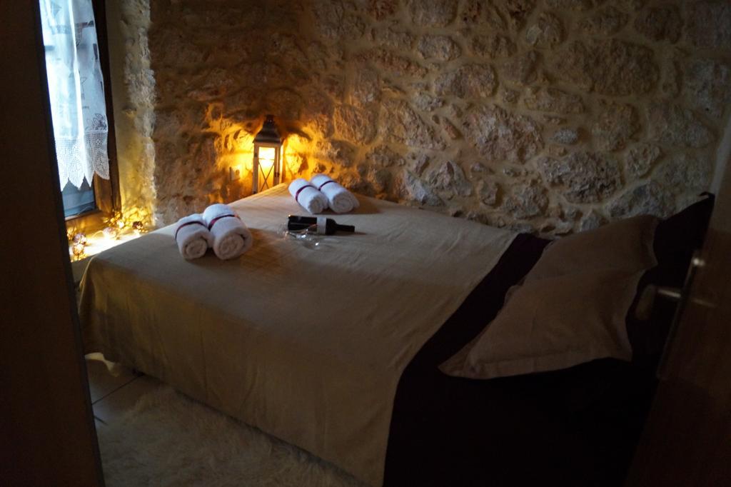 Niko'S Stone Guest House Plitra Exterior photo